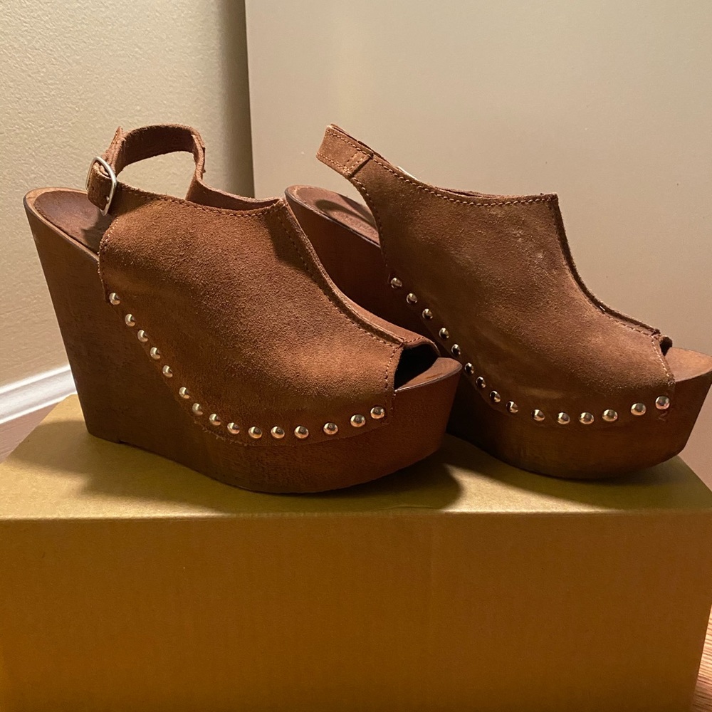 tan suede platform wedges